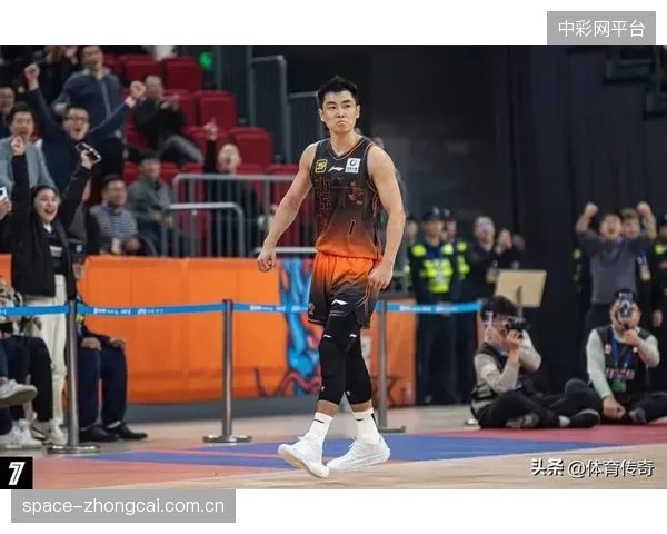 高诗岩用顶级防守表现证明价值,成为山东男篮后场防守核心。 高诗岩用顶级防守表现证明价值,成为山东男篮后场防守核心。